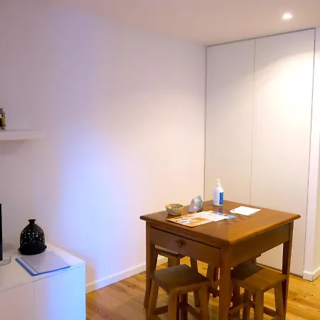 Cozy In Mouraria With Ac Apartment