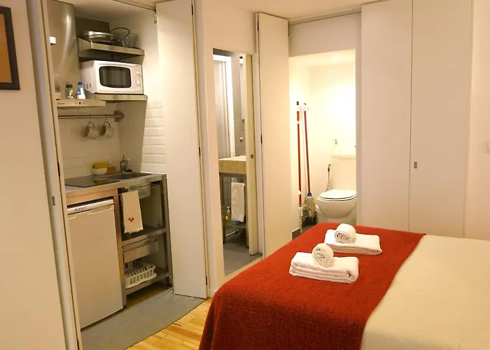 Apartment Cozy In Mouraria With Ac Lisbon