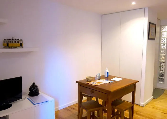 Cozy In Mouraria With Ac Apartment