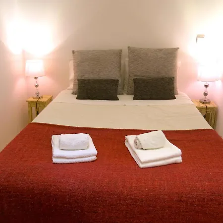 Cozy In Mouraria With Ac * Lissabon